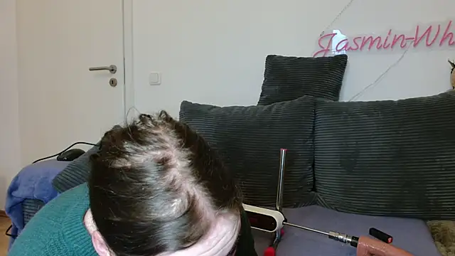 Jasmin-White online show from March 15, 2:35 pm