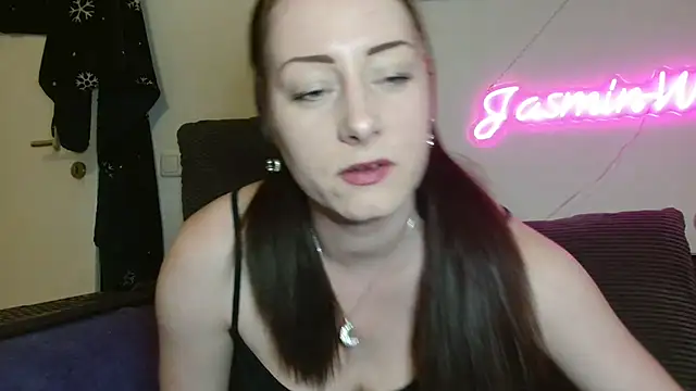 Jasmin-White online show from March 18, 5:25 pm