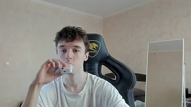 MasonWarholl online show from February 16, 11:53 am