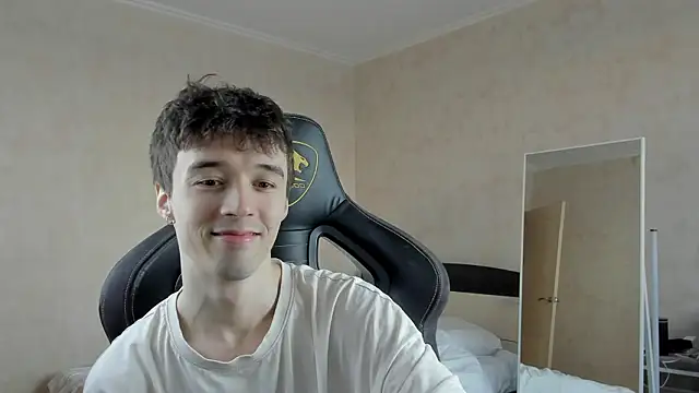 MasonWarholl online show from February 13, 2:06 pm