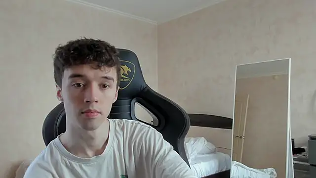 MasonWarholl online show from February 12, 11:43 am