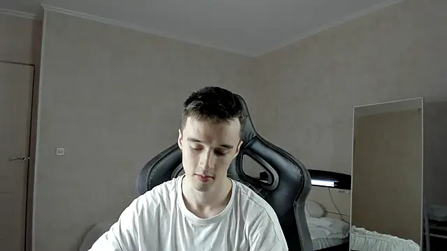 Snapshot of MasonWarholl chatting on March 2, 6:13 pm MasonWarholl online show from March 2, 6:13 pm