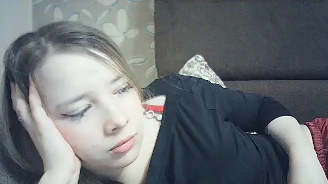 Snapshot of ViolaCandy chatting on May 14, 5:59 am ViolaCandy online show from May 14, 5:59 am