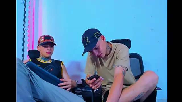 HOT boy2025 online show from September 9, 1:49 am
