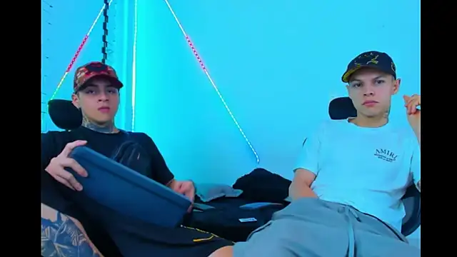 HOT boy2025 online show from September 17, 3:08 am