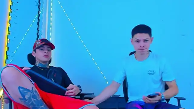 HOT boy2025 online show from October 20, 1:29 am