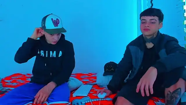 HOT boy2025 online show from February 22, 12:27 am