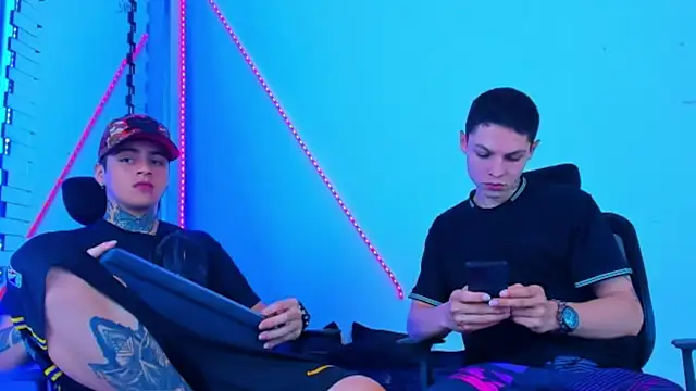 HOT boy2025 online show from October 9, 12:33 am