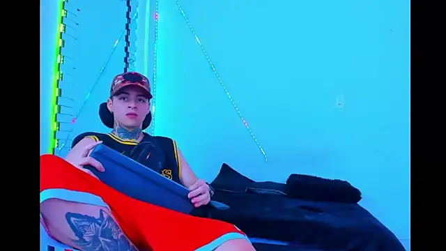 HOT boy2025 online show from September 23, 5:58 am