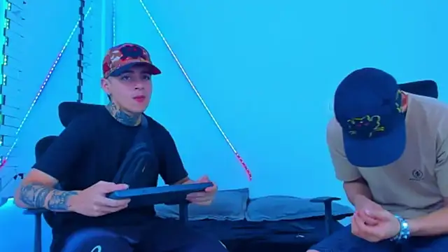 HOT boy2025 online show from October 31, 4:42 am