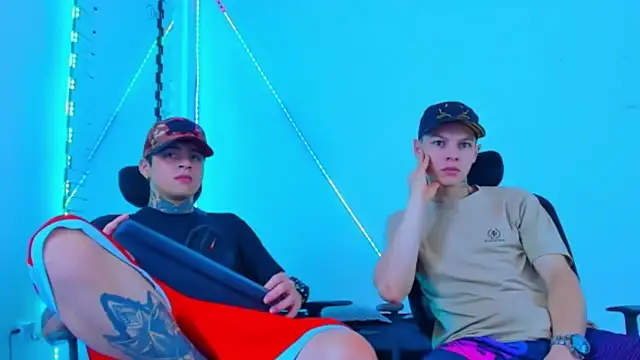 HOT boy2025 online show from October 24, 4:11 am