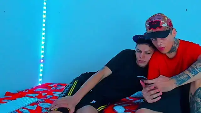 HOT boy2025 online show from March 22, 4:04 pm