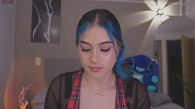 AnnyHizzle online show from December 23, 2:22 am