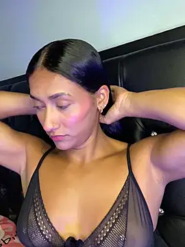 mailyreid online show from October 23, 4:22 am