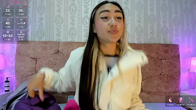 Snapshot of liaa_18 chatting on November 6, 4:05 am liaa 18 online show from November 6, 4:05 am