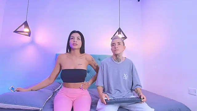 Tinny and Candy online show from March 5, 1:17 pm