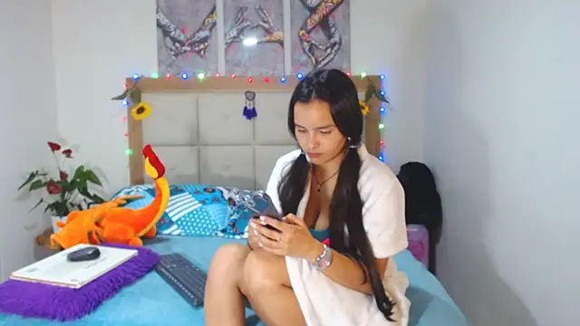 valentina hearts online show from March 13, 2:49 am