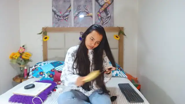 valentina hearts online show from March 6, 11:53 pm