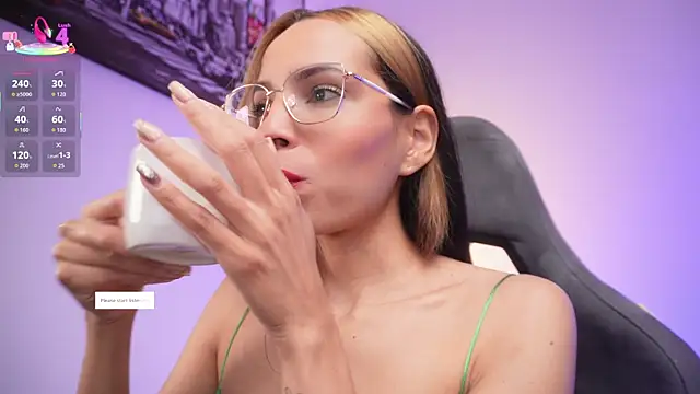 little-eli online show from November 28, 7:14 pm