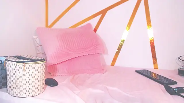 ScarletAbril online show from November 13, 3:27 pm