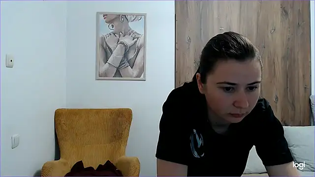 VioletaFlower7 online show from May 26, 7:17 am