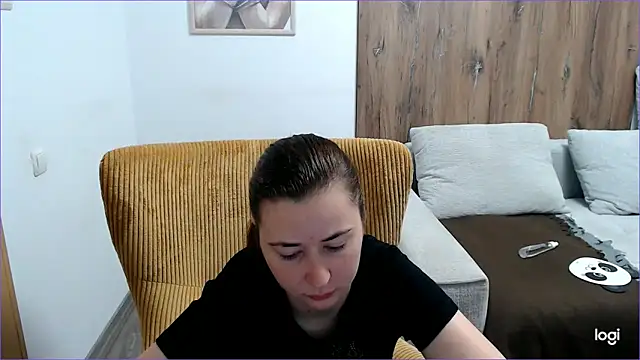 VioletaFlower7 online show from June 7, 7:13 am