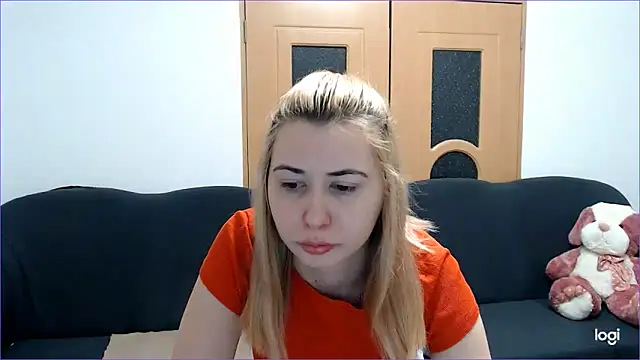 VioletaFlower7 online show from March 3, 9:24 am