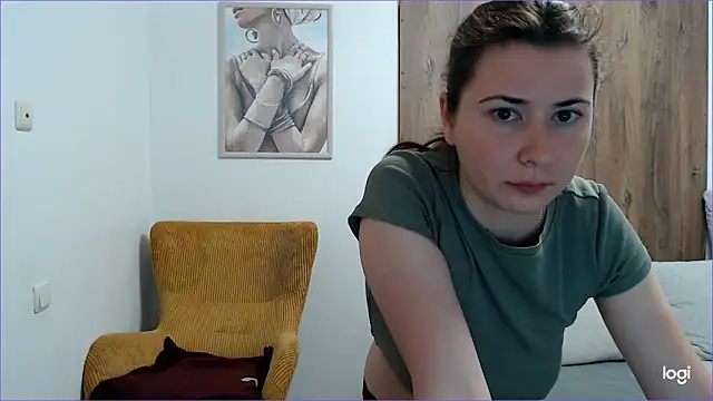 VioletaFlower7 online show from June 4, 7:46 am