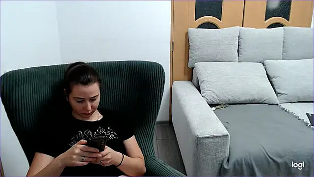 VioletaFlower7 online show from October 2, 2:53 pm