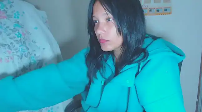 Snapshot of home_vlak chatting on March 5, 10:32 pm home vlak online show from March 5, 10:32 pm