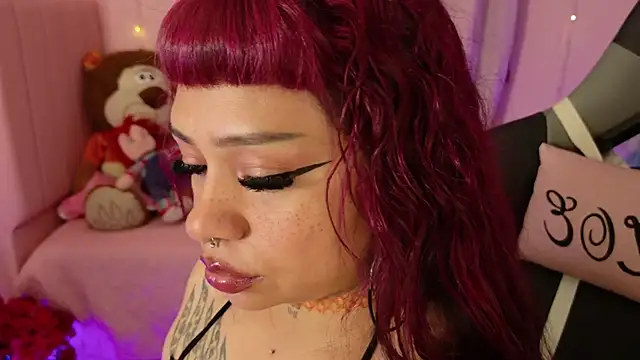 zoesullivan online show from May 21, 9:28 am