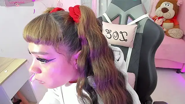 Snapshot of zoesullivan chatting on September 14, 2:50 pm zoesullivan online show from September 14, 2:50 pm