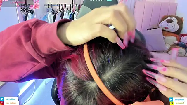 zoesullivan online show from February 7, 10:01 am