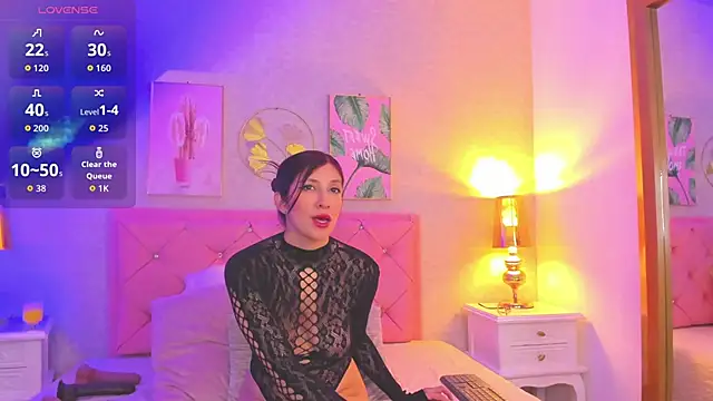 Ginger Violetta  online show from September 23, 7:32 pm