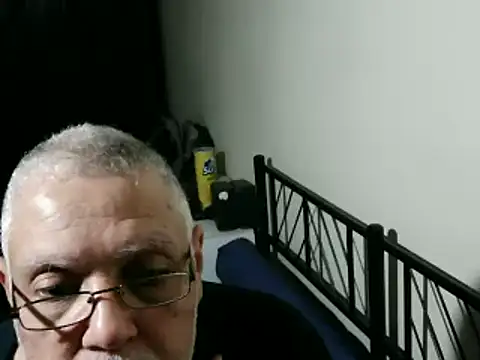 100Tauros online show from April 3, 9:54 pm