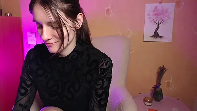 Snapshot of Wonder_woman24 chatting on March 20, 11:12 pm Wonder woman24 online show from March 20, 11:12 pm