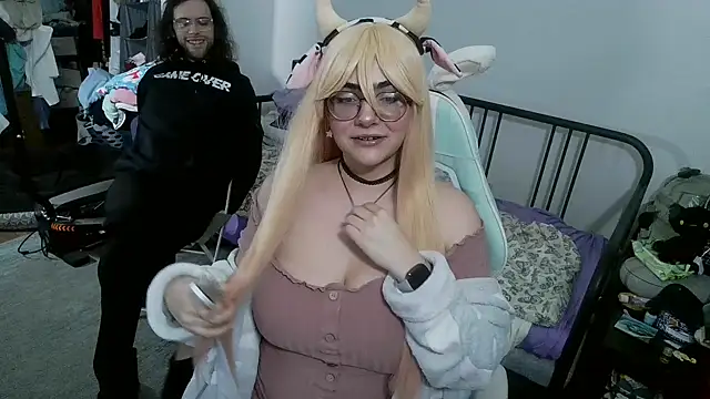 Snapshot of mochi_rainbow chatting on February 24, 4:02 am mochi rainbow online show from February 24, 4:02 am