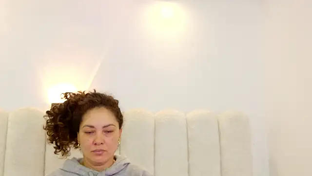 Snapshot of Juliabadlee chatting on September 26, 9:10 pm Juliabadlee online show from September 26, 9:10 pm