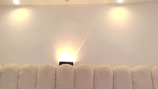 Juliabadlee online show from December 3, 9:14 pm