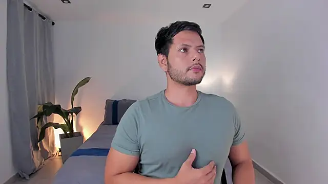 Nate Ocean online show from December 19, 12:58 am