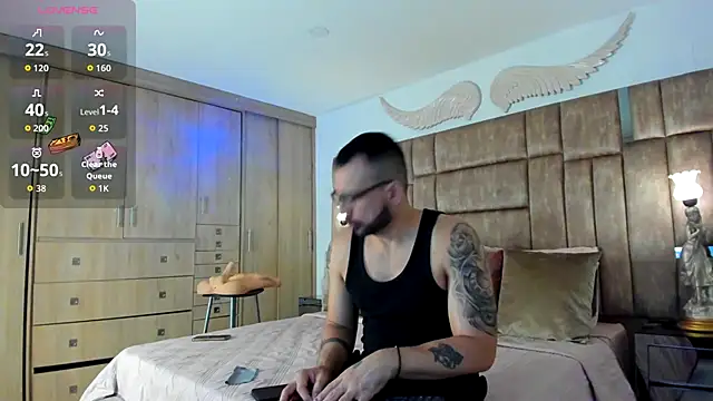 petterwilly1 online show from October 3, 4:41 pm