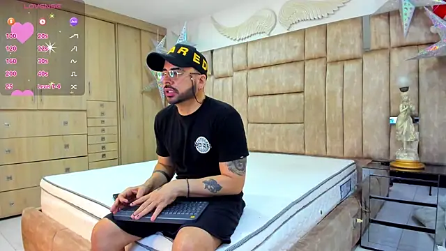 petterwilly1 online show from November 18, 11:15 pm