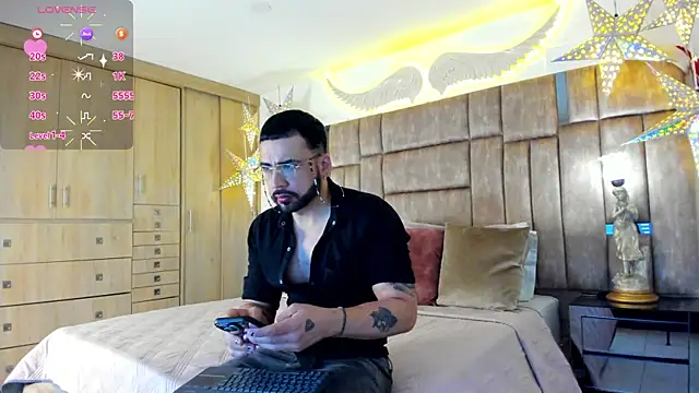 petterwilly1 online show from December 15, 3:07 pm