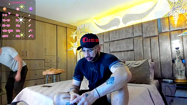 petterwilly1 online show from November 20, 11:14 pm