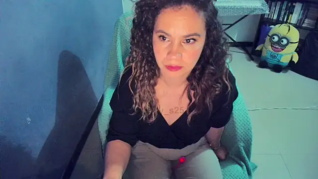 gigi stephans online show from June 21, 3:34 am