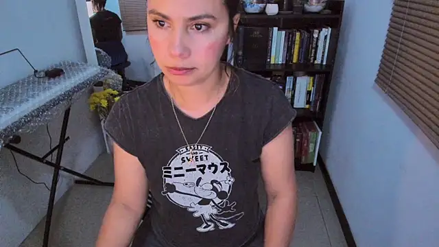 gigi stephans online show from January 13, 12:58 am