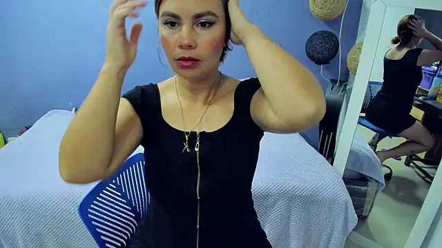 gigi stephans online show from March 16, 12:45 am