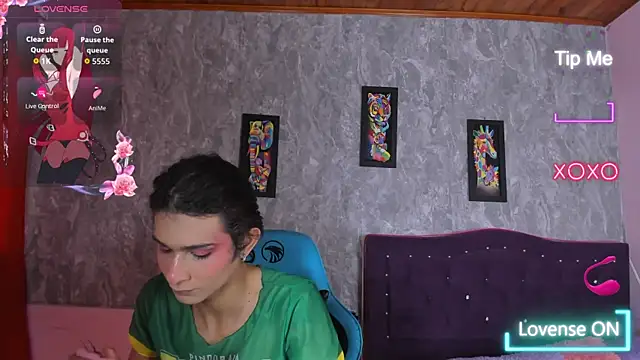 Snapshot of Mara_friendboy699 chatting on October 13, 7:59 pm Mara friendboy699 online show from October 13, 7:59 pm