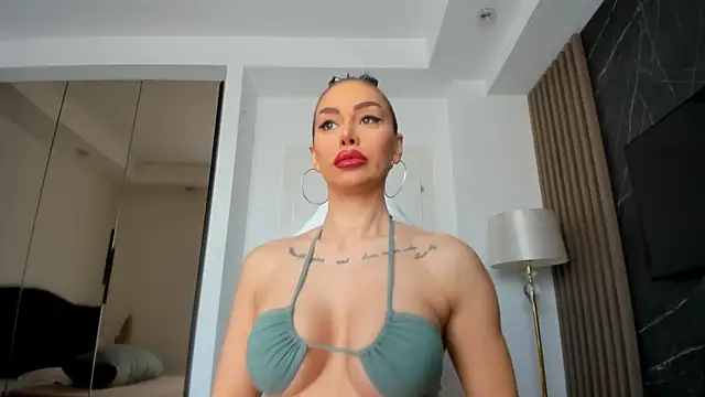 Alessa Burns online show from March 10, 7:00 am