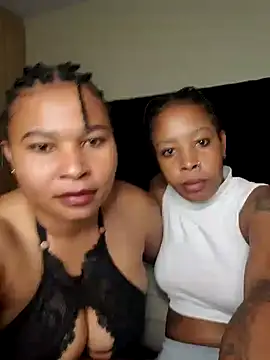 R-thequeen online show from December 1, 12:28 pm